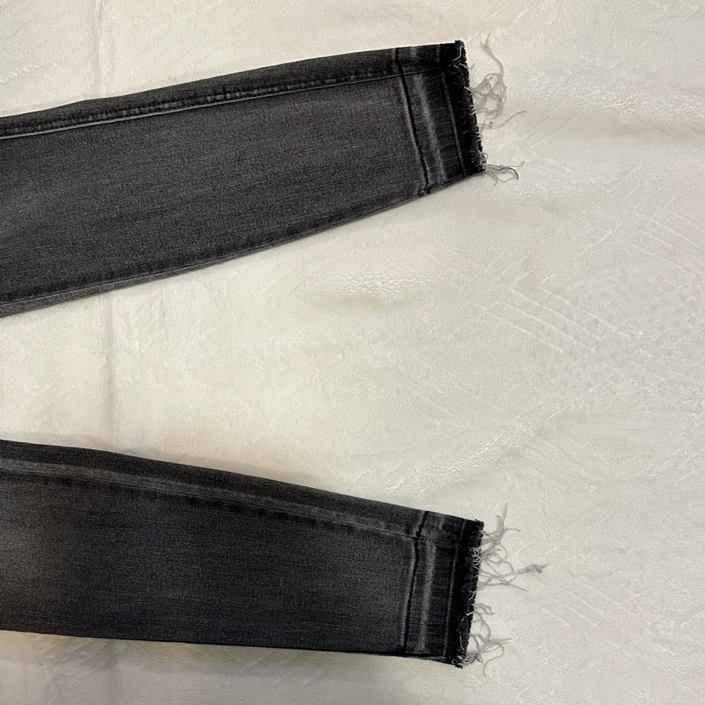 Judy Blue Charcoal Skinny Jeans - Picture 3 of 5